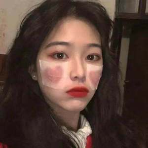 少妇被人干下面
